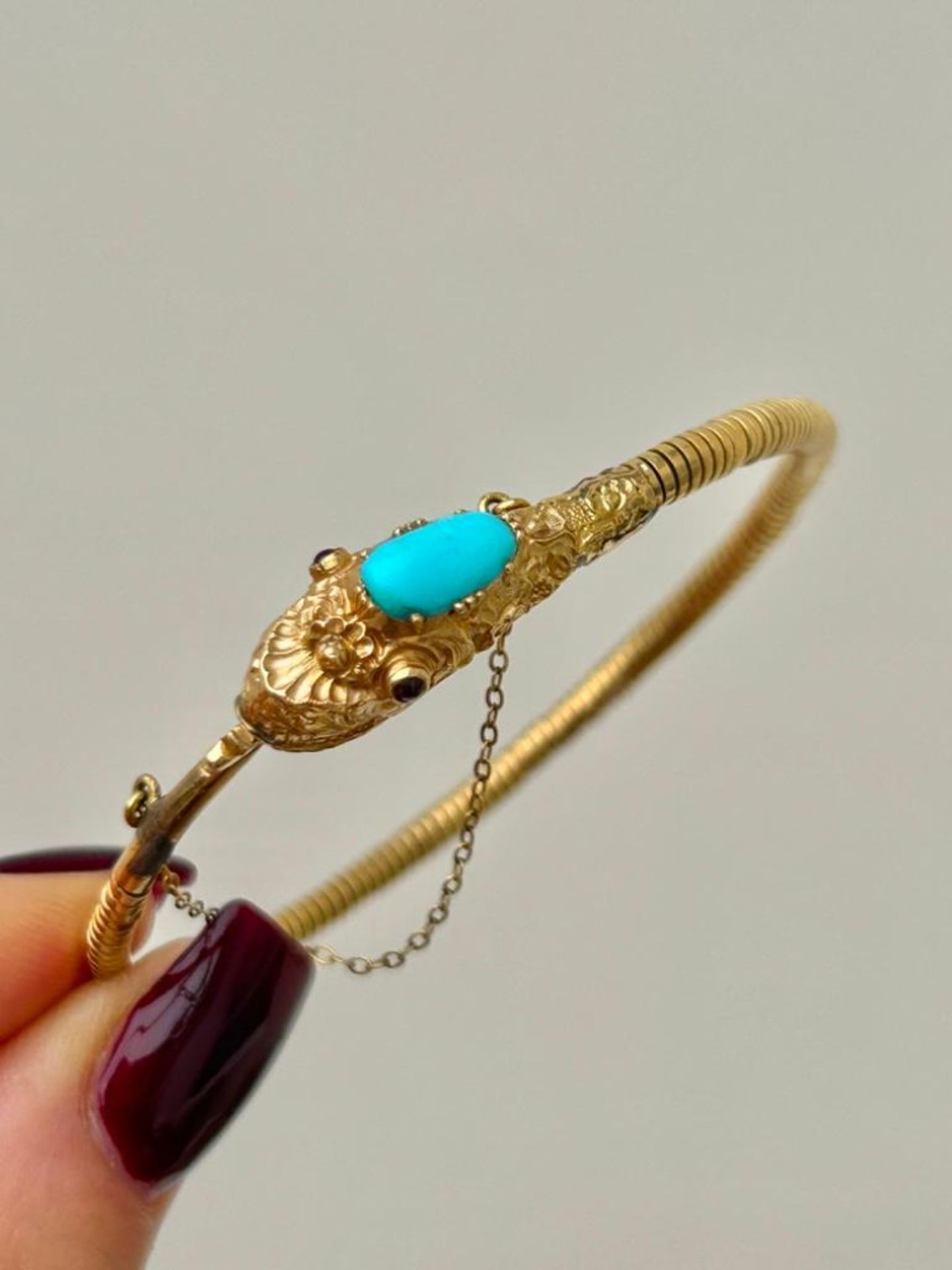 Antique 18ct Yellow Gold Snake Bangle with Turquoise Head in Box - Image 12 of 12