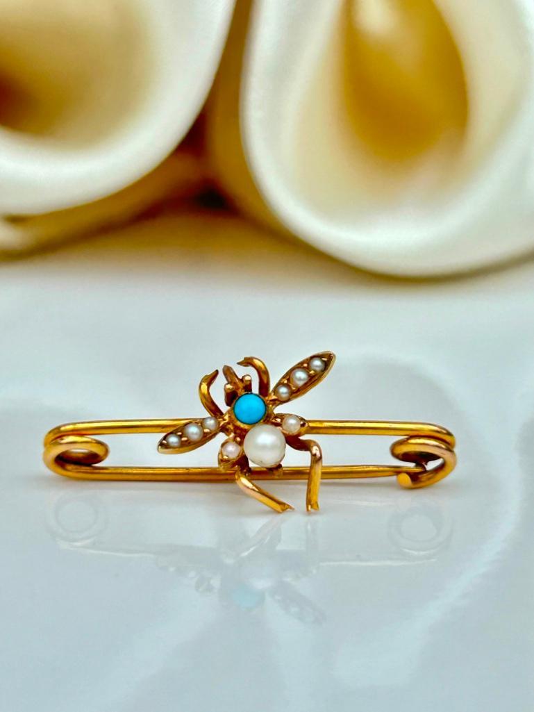 Antique 15ct Yellow Gold Pearl and Turquoise Bug Safety Pin Brooch - Image 4 of 5