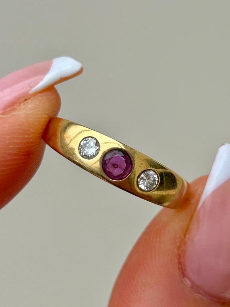 14ct Yellow Gold Ruby and Diamond 3 Stone Ring