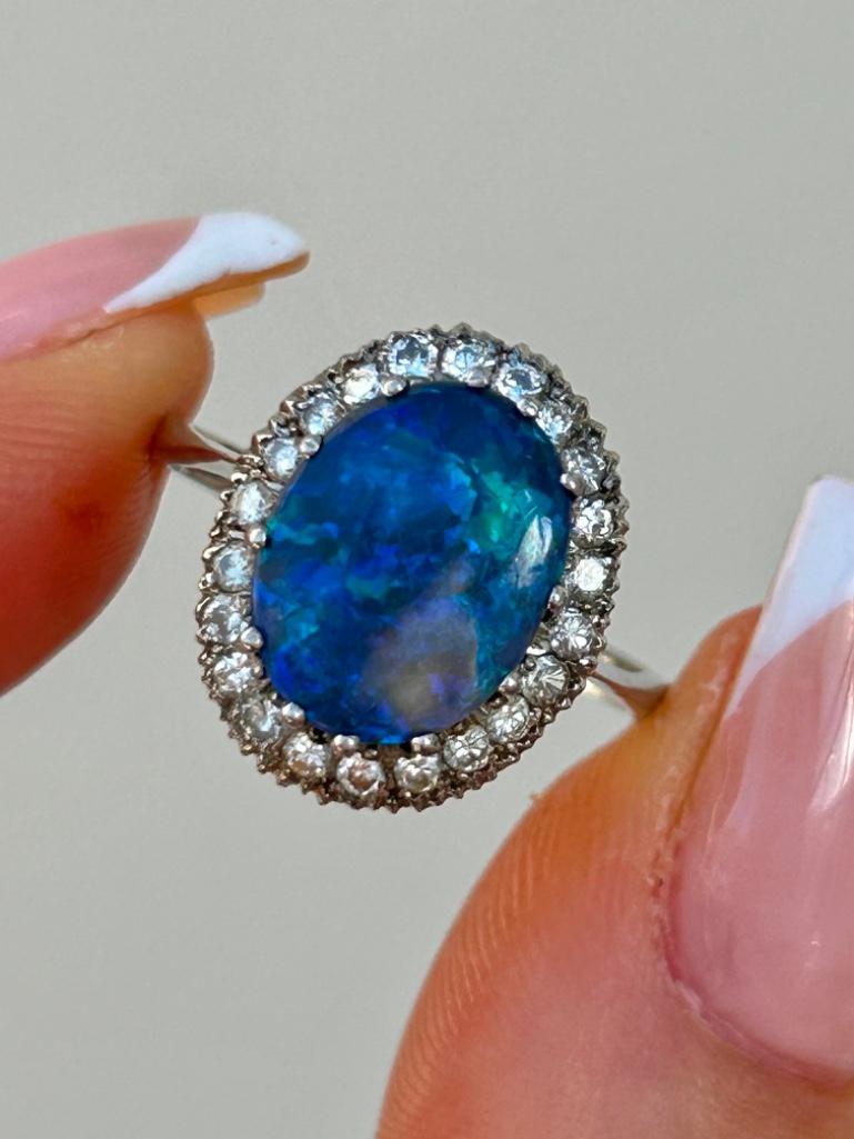 Large 18ct White Gold Black Opal and Diamond Ring - Image 4 of 9