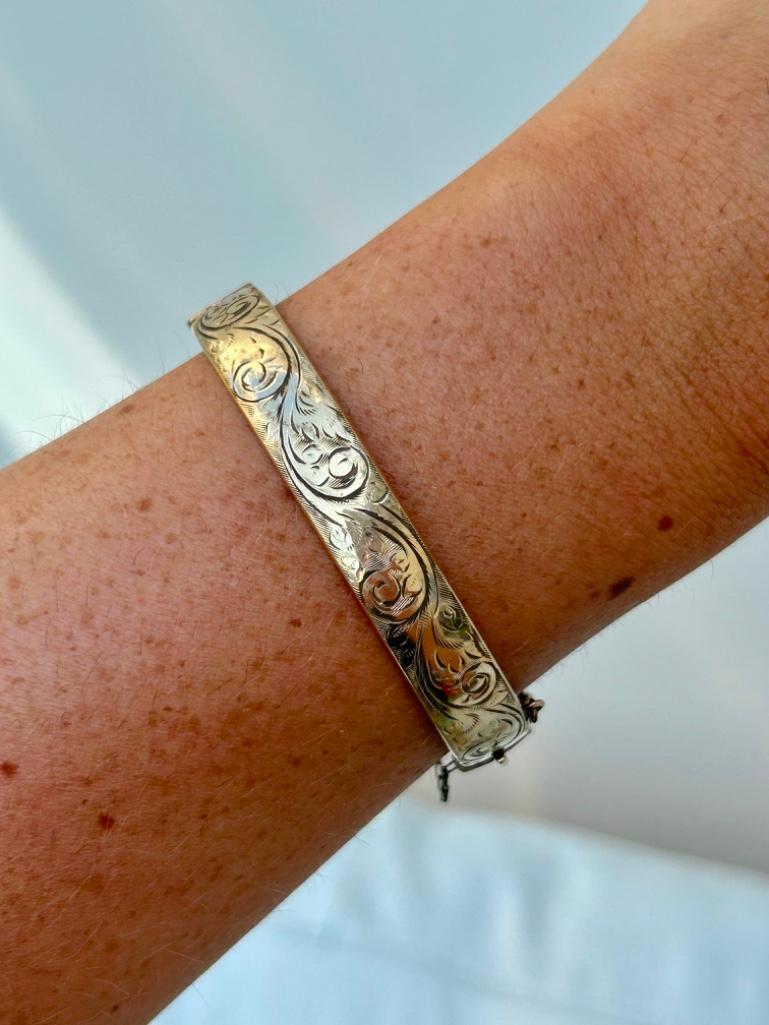 Vintage 9ct Metal Core Bangle / Bracelet - Image 2 of 8