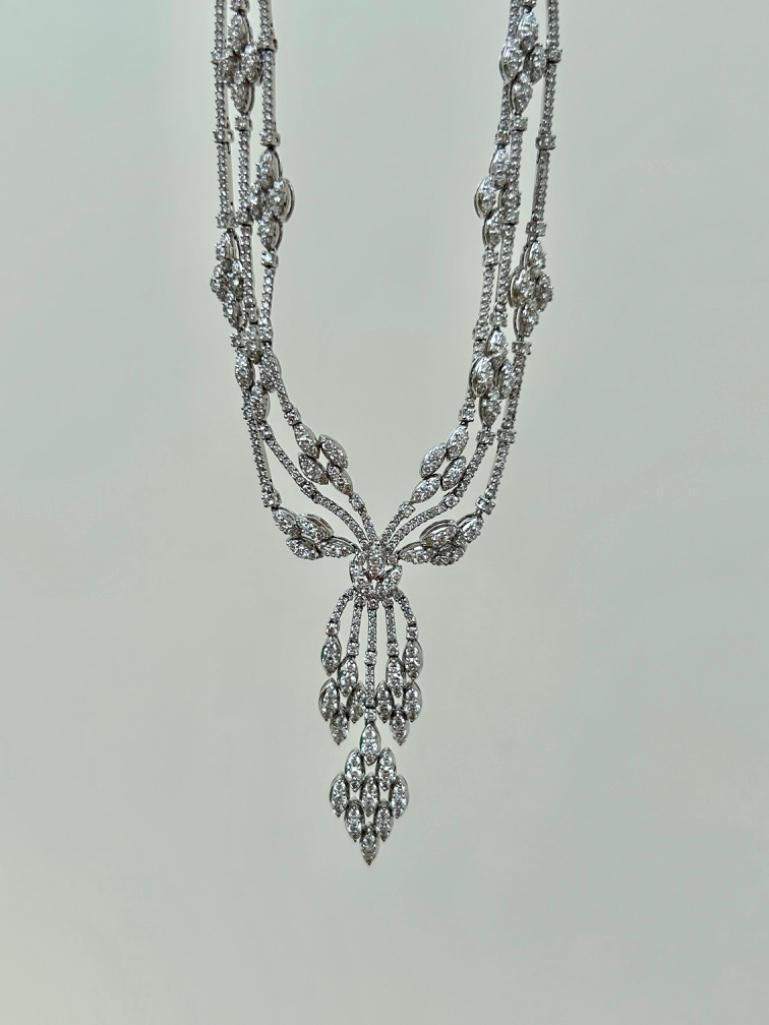 18ct White Gold and 10 Carat Plus Diamond Necklace - Bild 11 aus 14