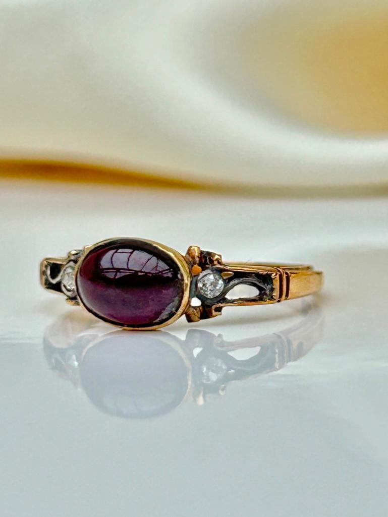 Georgian Cabochon Garnet and Diamond Ring in Gold - Image 2 of 11