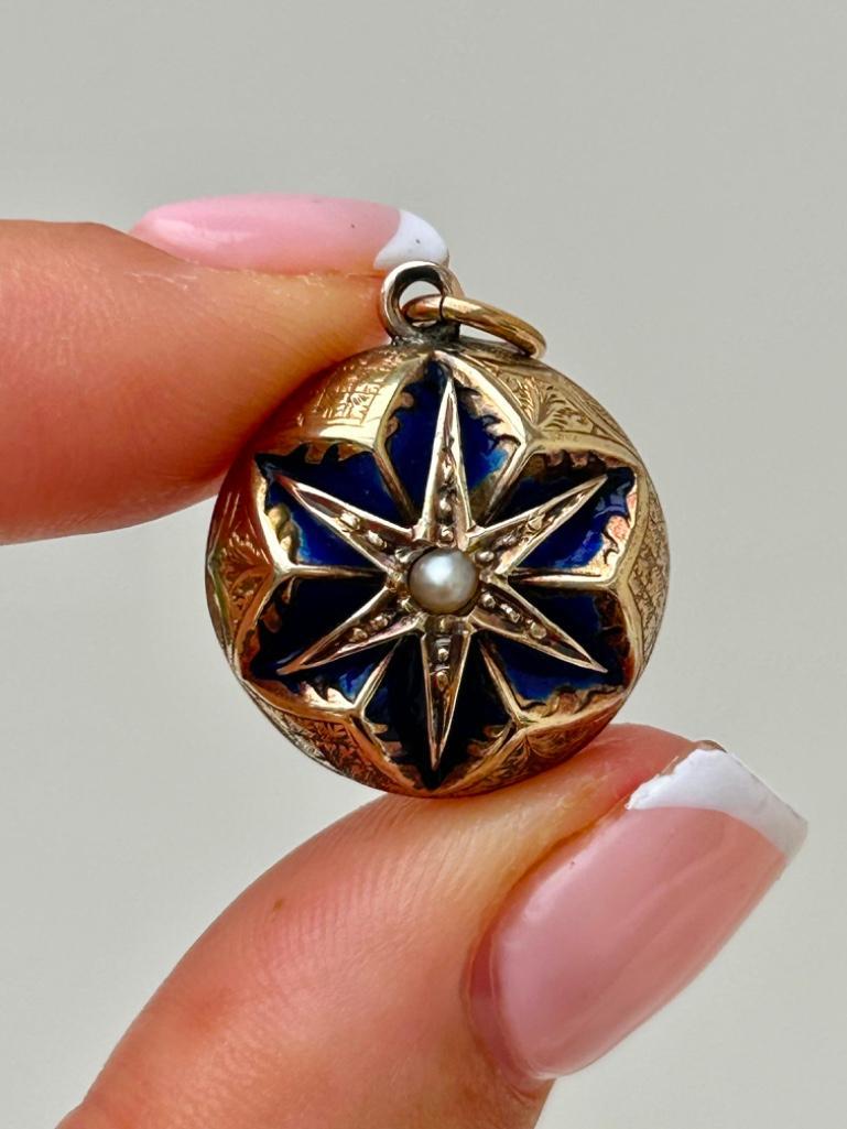 Antique Gold Blue Enamel and Pearl Star Locket Back Pendant - Image 3 of 4