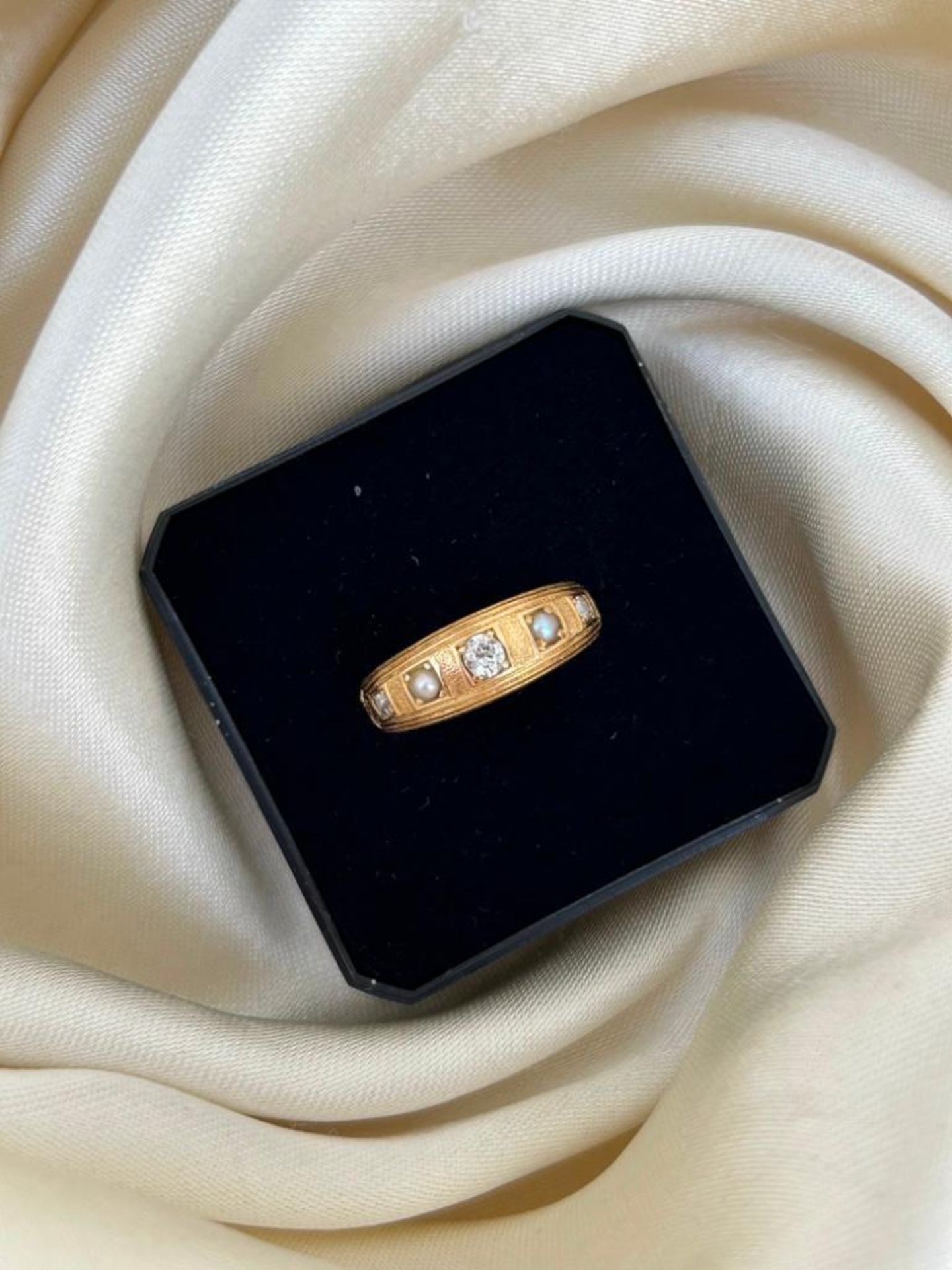 Antique 18ct Yellow Gold Diamond and Pearl Ring - Image 7 of 7