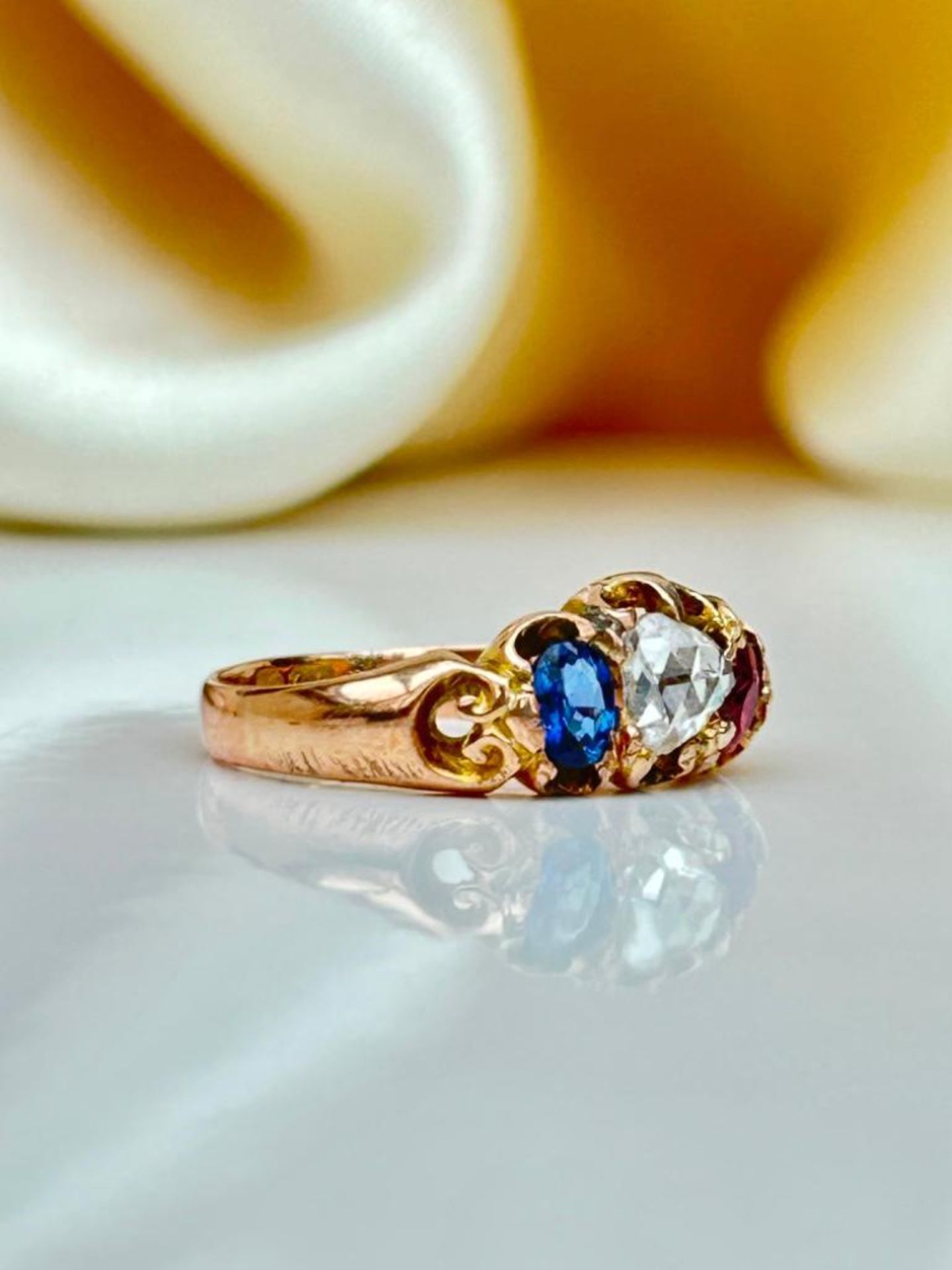Antique Ruby, Sapphire and Diamond Gold Ring - Image 2 of 8