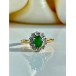 Sweet 9ct Gold Emerald and Diamond Cluster Flower Ring