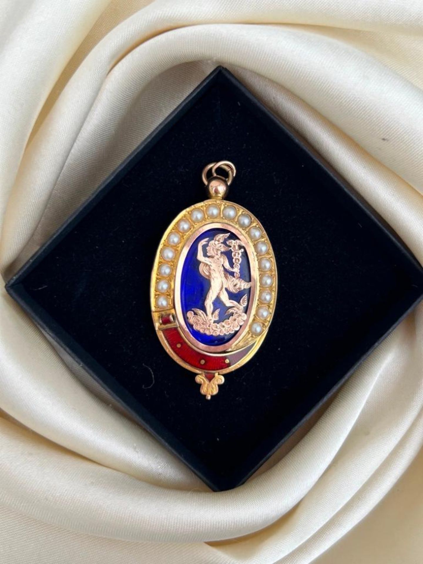 Rare Antique Gold Pearl Bristol Blue Glass and Enamel Large Pendant - Image 4 of 6