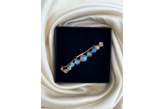 Wonderful Antique Moonstone Bracelet with Barrel Clasp - Image 4 of 10