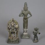 Konvolut Bastar-Gottheiten- Indien, Volkskunst der Bastar-Region, Gelbbronze/Metallguss, patiniert,