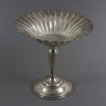 Sterlingsilber-Tazza - 20. Jh., 925er Silber, runde vertiefte Schale mit gefächertem Rand, Baluster