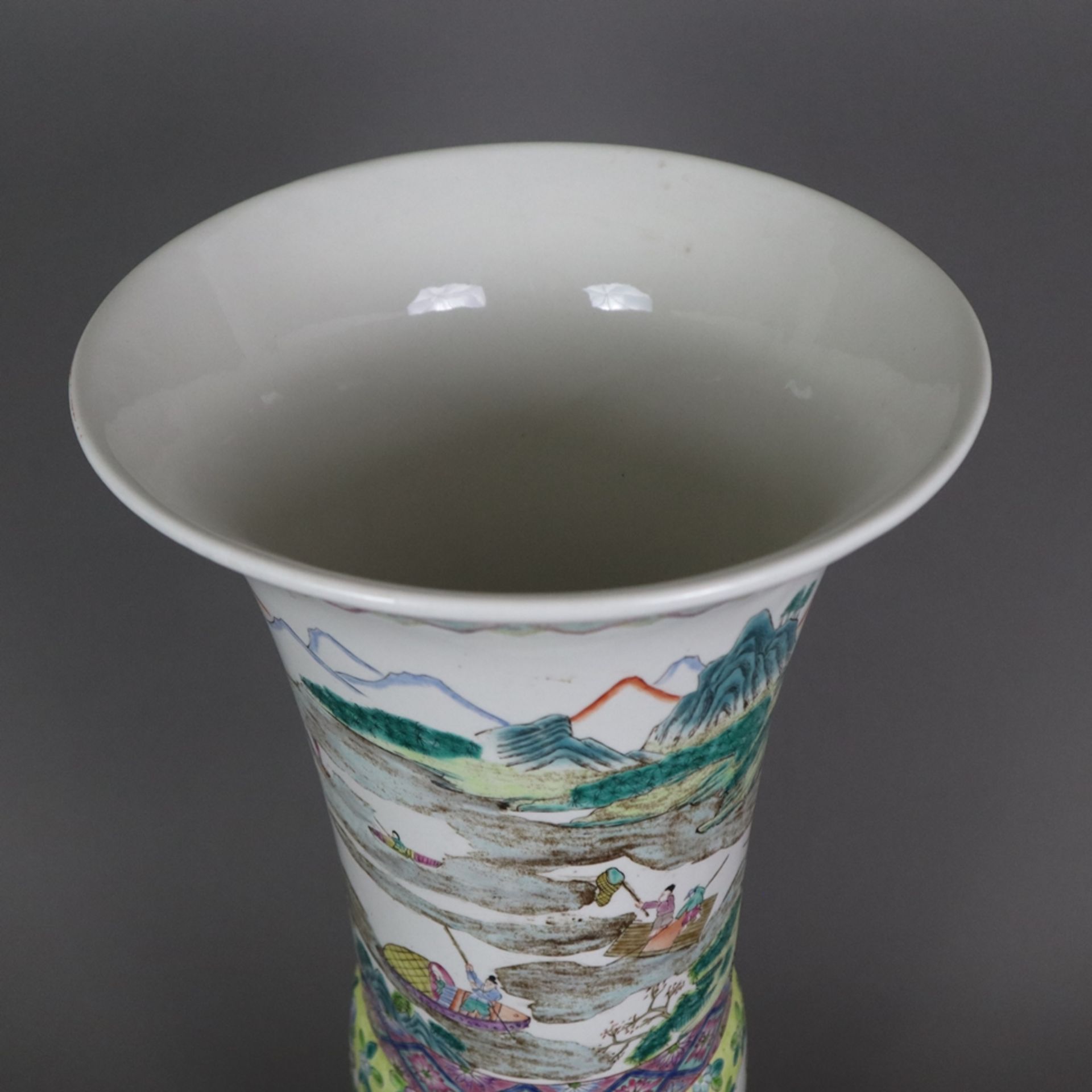 Große Gu-förmige Vase - Porzellan, Trompetenvase mit abgesetzter manschettenartiger Mittelzone und - Image 2 of 15