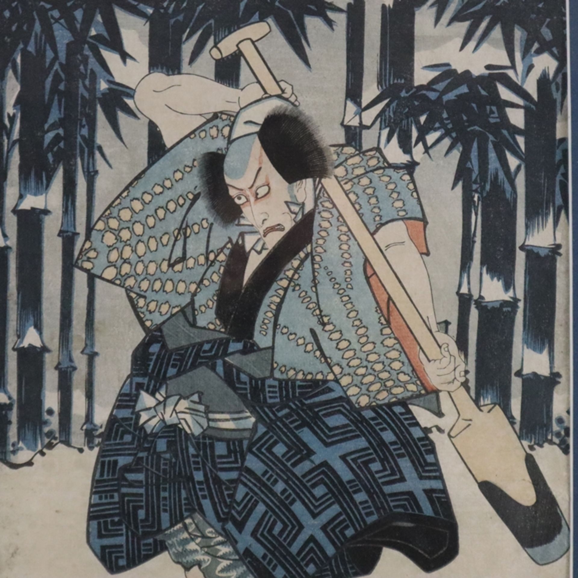 Utagawa Kunisada (=Toyokuni III., 1786-1865) - Kabuki-Darsteller vor der Kulisse eines Bambushains, - Image 3 of 9