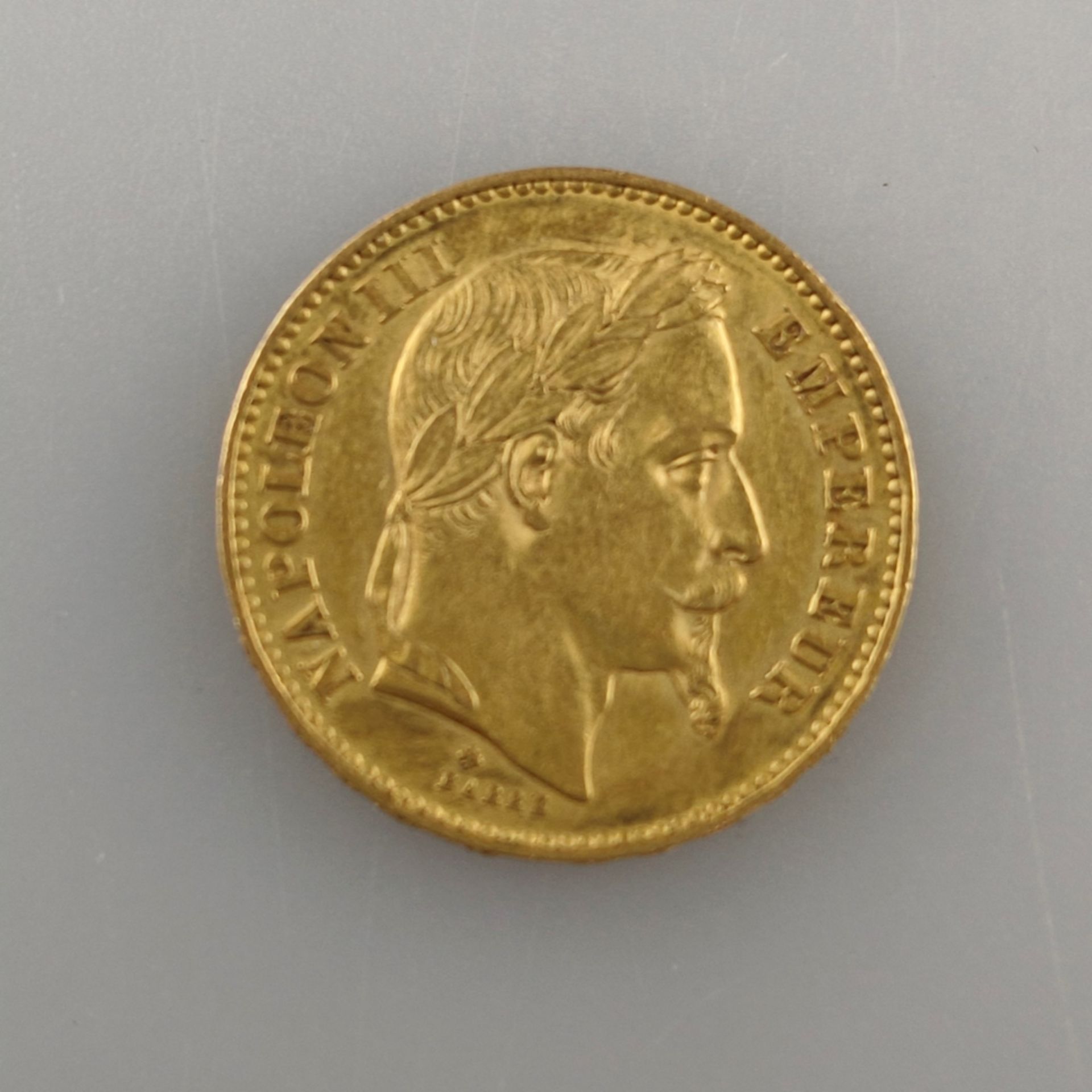 Goldmünze 20 Francs 1867 - Frankreich, Napoleon III Empereur, 900/000 Gold, Entwurf: Barre, Prägema