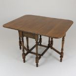 Rustikaler Esstisch - Eiche, 19. Jh., sogenannter Gateleg -Tisch, ovale Platte mit klappbaren Längs