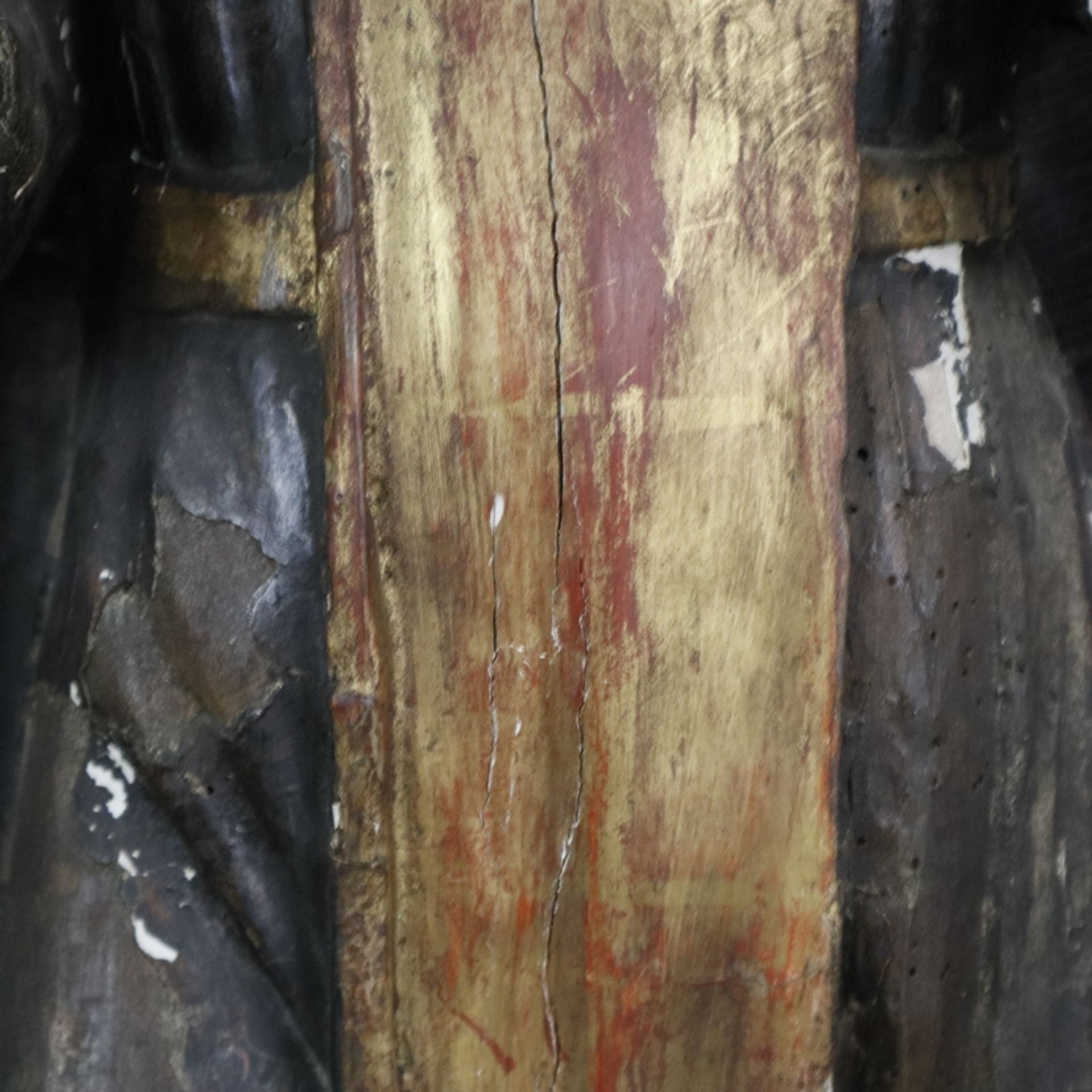 Weibliche Heiligenfigur - wohl spätgotisch, Holz, geschnitzt, polychrom und gold gefasst auf Kreide - Bild 6 aus 16