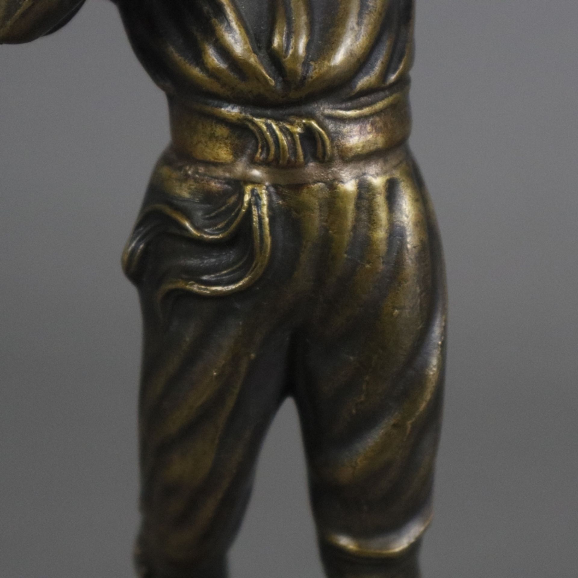Flötenspieler - Gießerei "Lancini", Italien 20. Jh., Bronze, braun patiniert, vollrunde Figur eines - Bild 4 aus 9