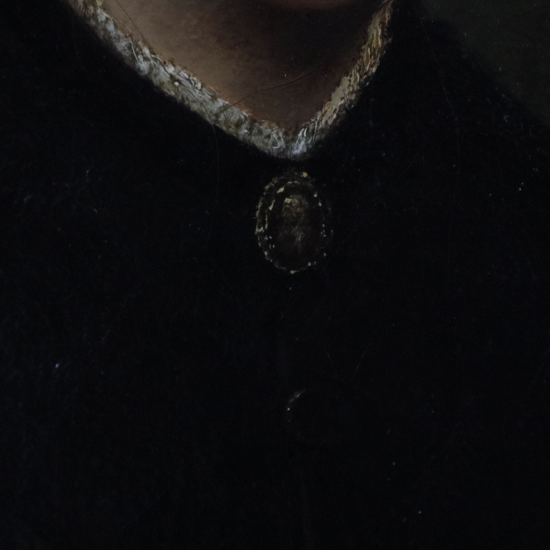 Unbekannte/r Bildnismaler/in (19. Jh.) - Ovales Brustbildnis einer jungen Frau in schwarzem Kleid m - Bild 4 aus 6