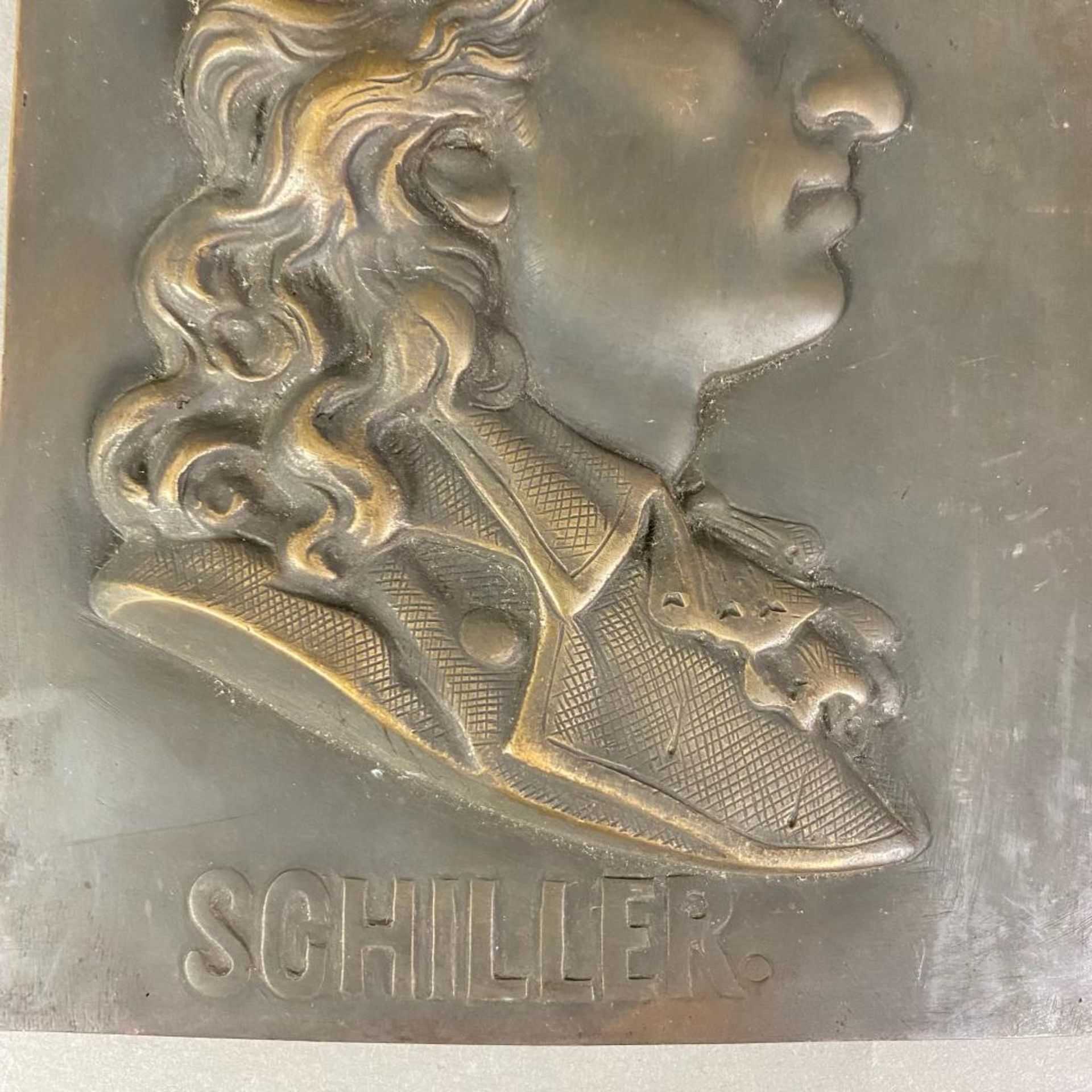 Reliefportrait "Schiller" - Bronze, braun patiniert, rechteckige Wandplakette mit Portrait Friedric - Image 3 of 4
