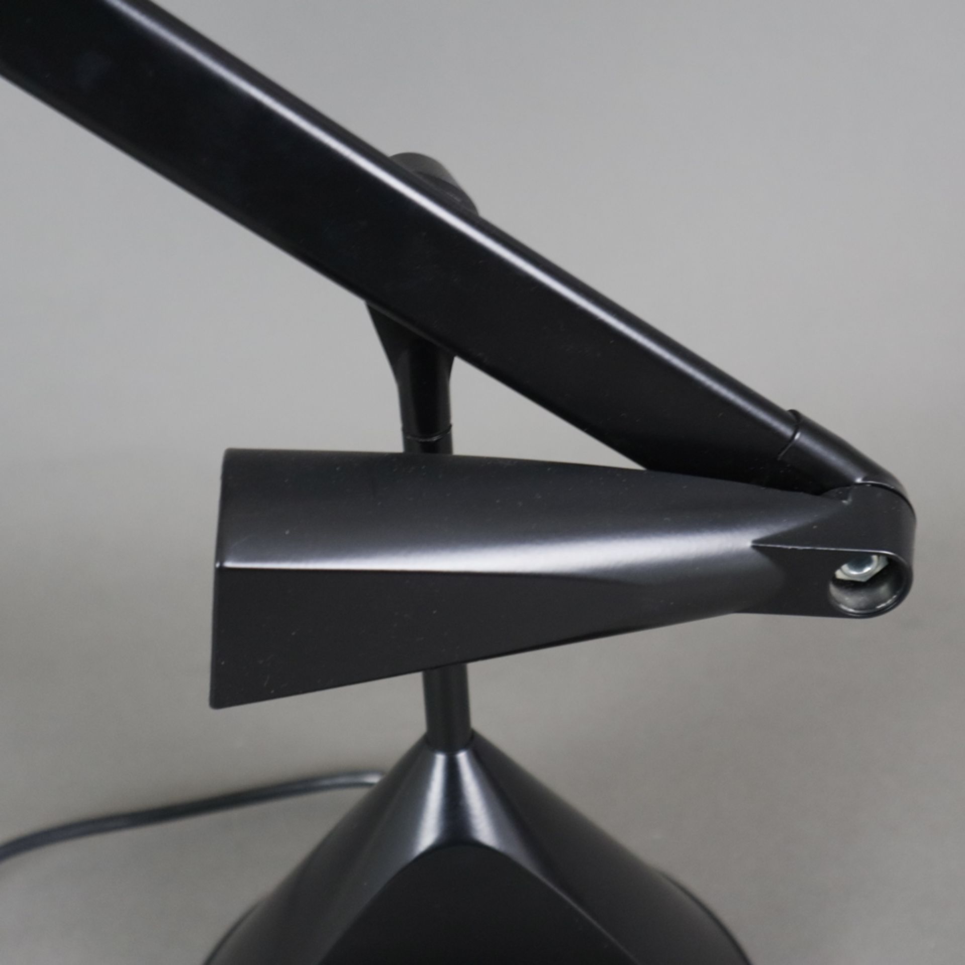 Schreibtischlampe "Zelig" - Entwurf: Walter Monici (1980er Jahre), Ausführung: Lumina, Mailand, sch - Image 6 of 10