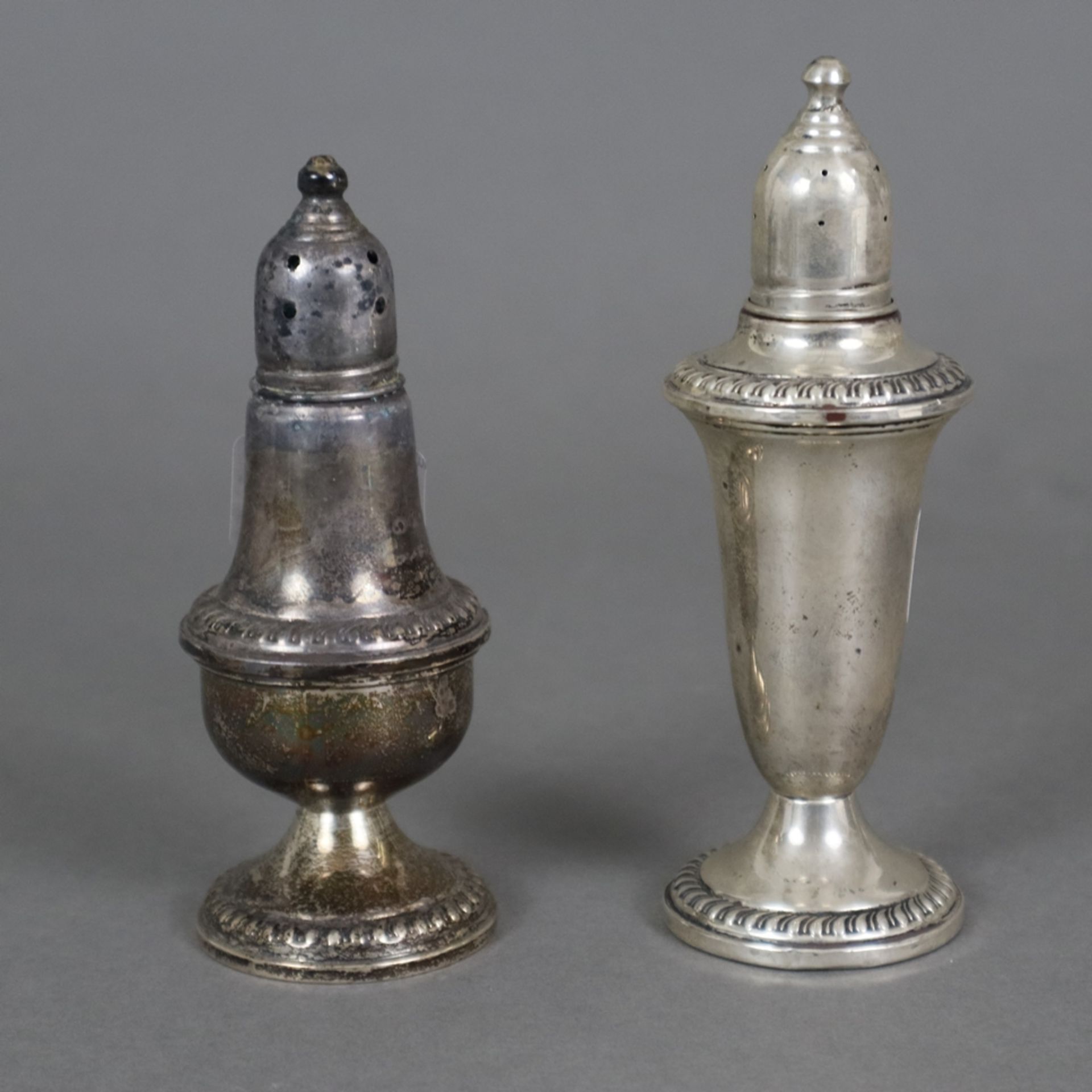 Konvolut Salz- und Pfefferstreuer - 20. Jh., Sterling Silber, 5 Stück, balusterförmiger Korpus (1 F - Bild 3 aus 10
