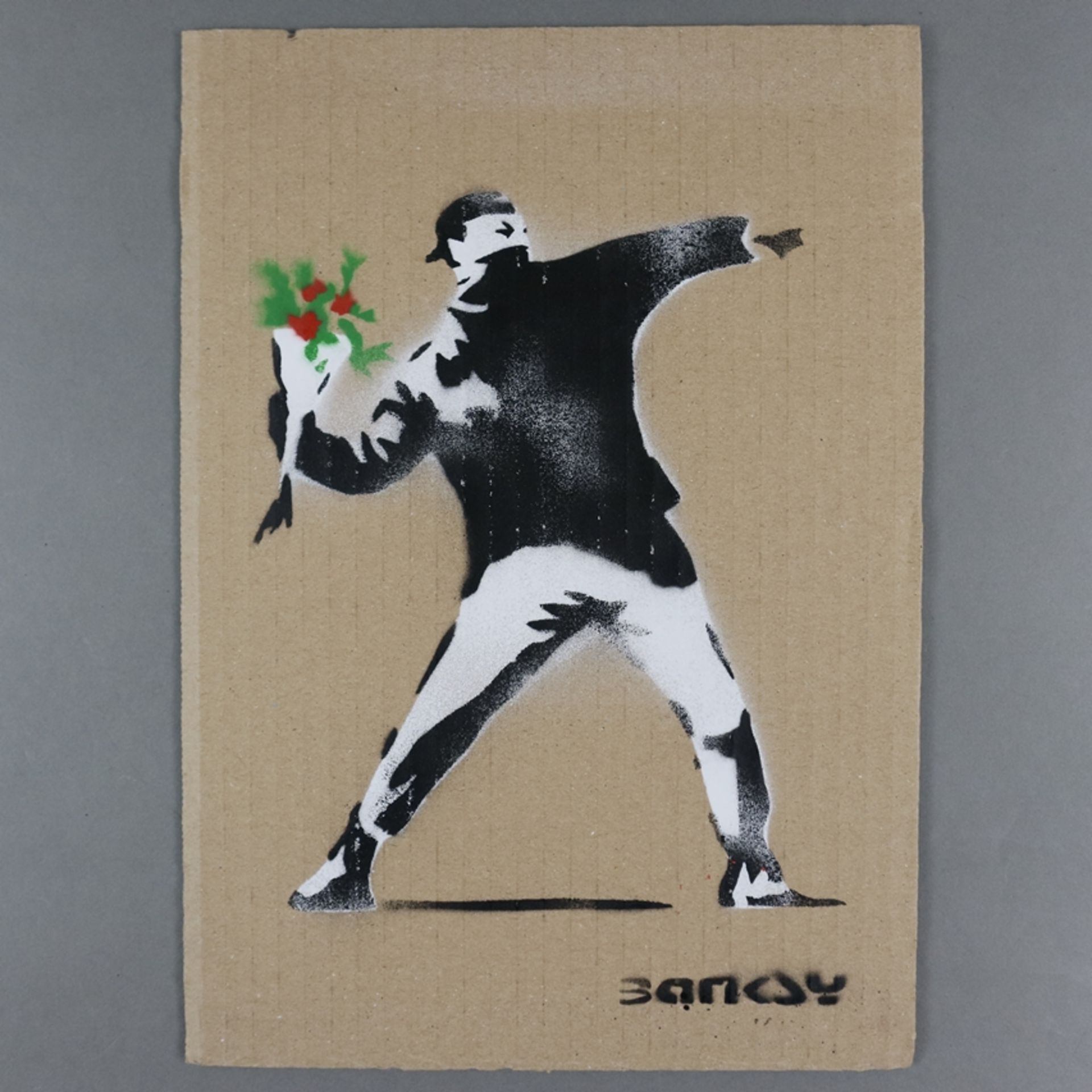 Banksy - "Blumenwerfer", 2015, Souvenir aus der Ausstellung "Dismaland" in Weston-super-Mare in Som - Image 4 of 6