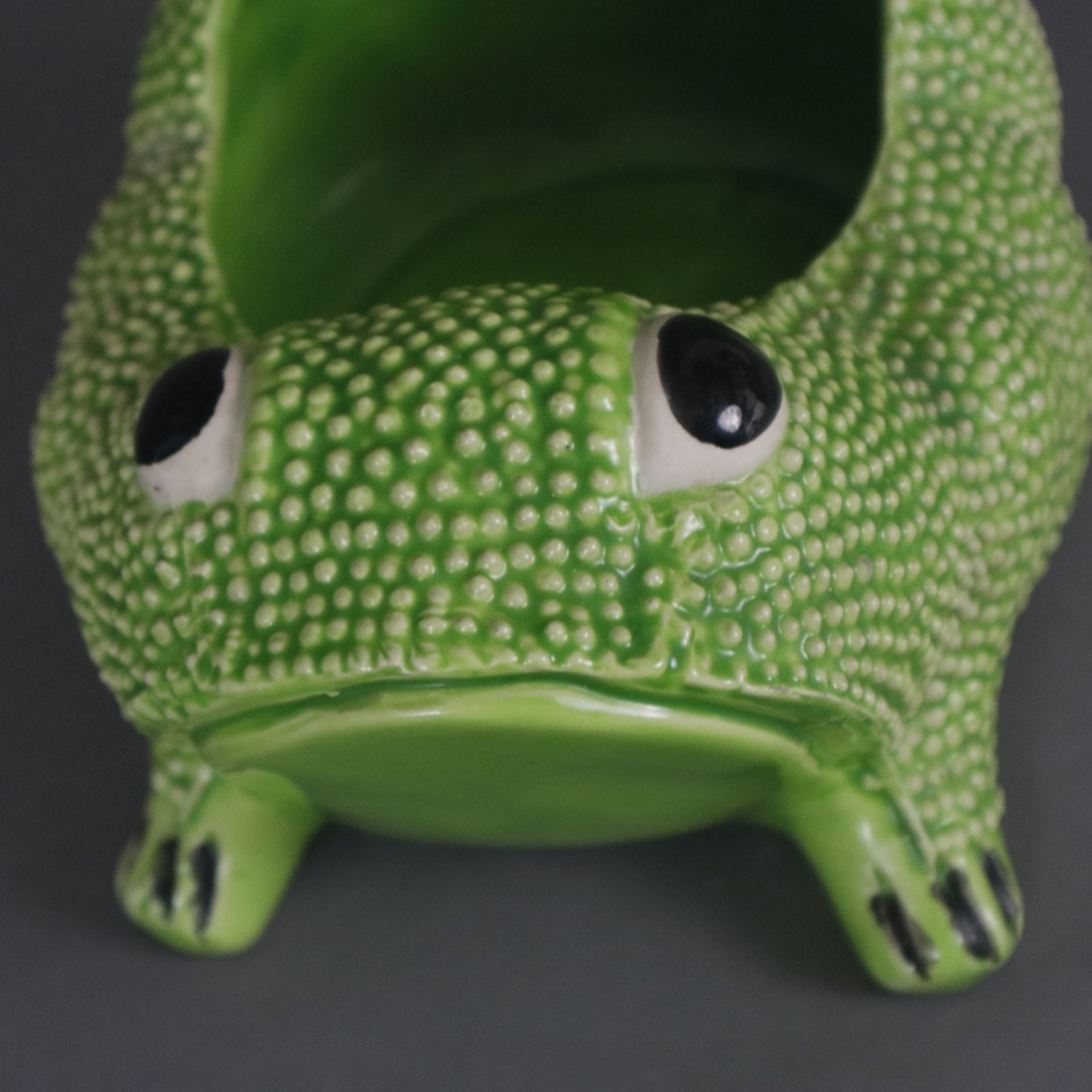 Roger, Jean (XX/XXI, französischer Keramikkünstler) - Übertopf in Froschform, Keramik, grün und sch - Bild 2 aus 7