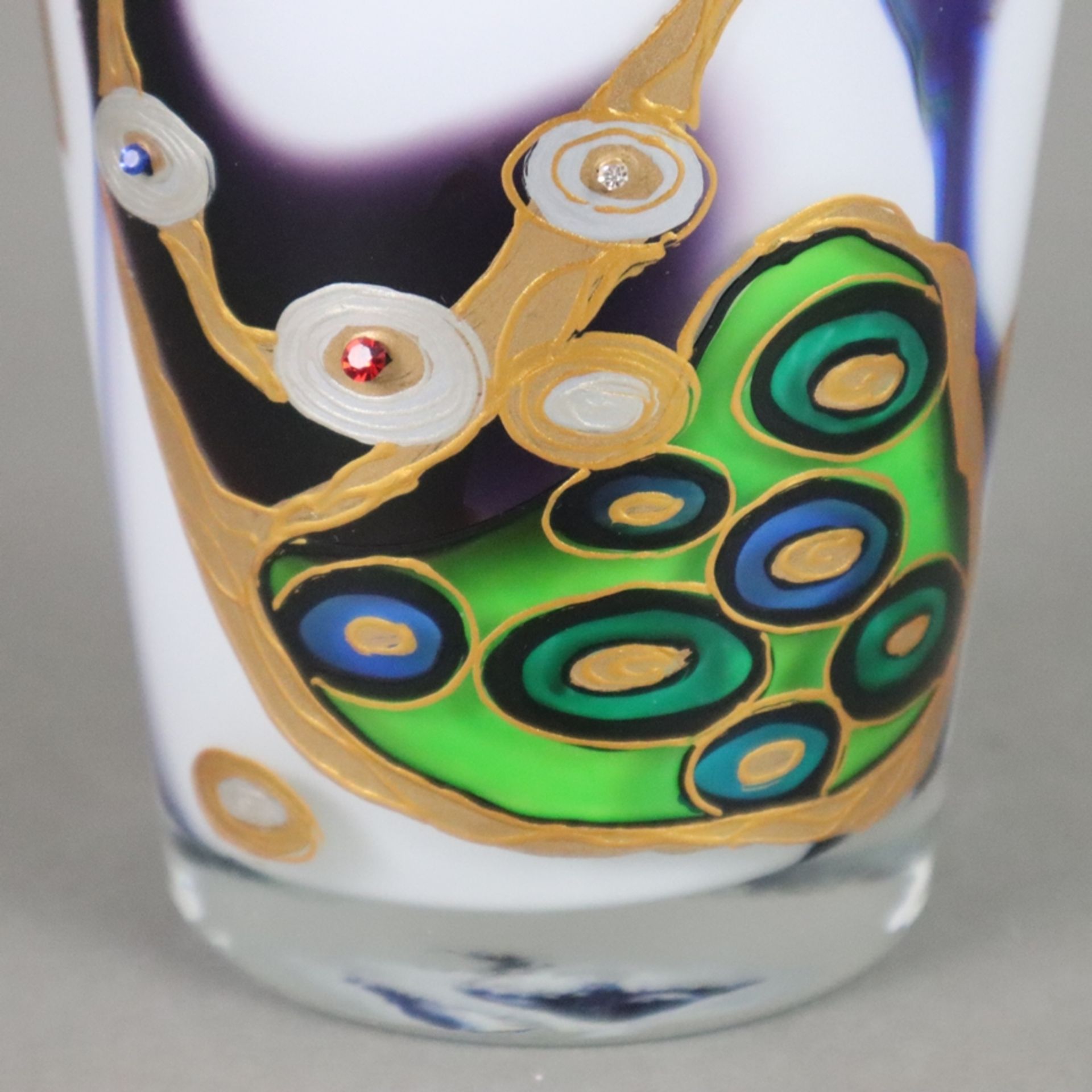 Glasvase mit Klimt-Motiven - nach unten konisch zulaufende Schultervase mit leicht ausgestellter Mü - Bild 7 aus 13