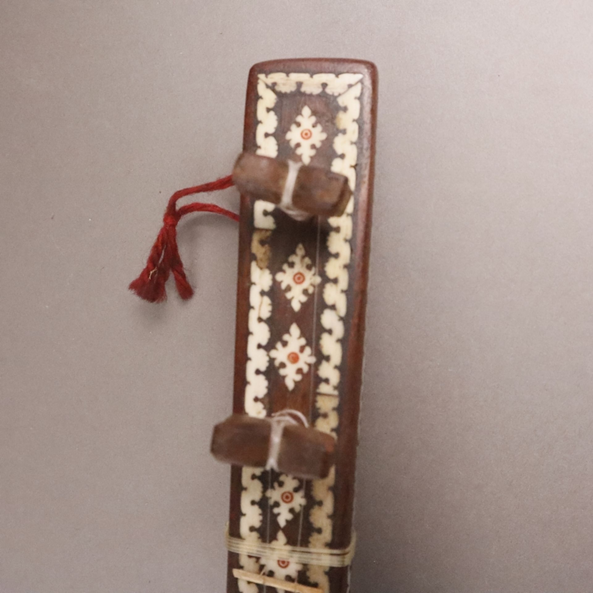 Kleine orientalische Langhalslaute - wohl Afghanistan, traditionelles Saiteninstrument, kleiner bau - Bild 3 aus 9