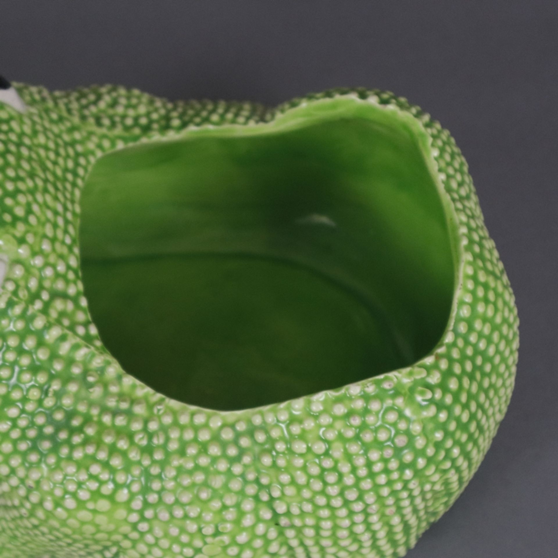 Roger, Jean (XX/XXI, französischer Keramikkünstler) - Übertopf in Froschform, Keramik, grün und sch - Bild 4 aus 7