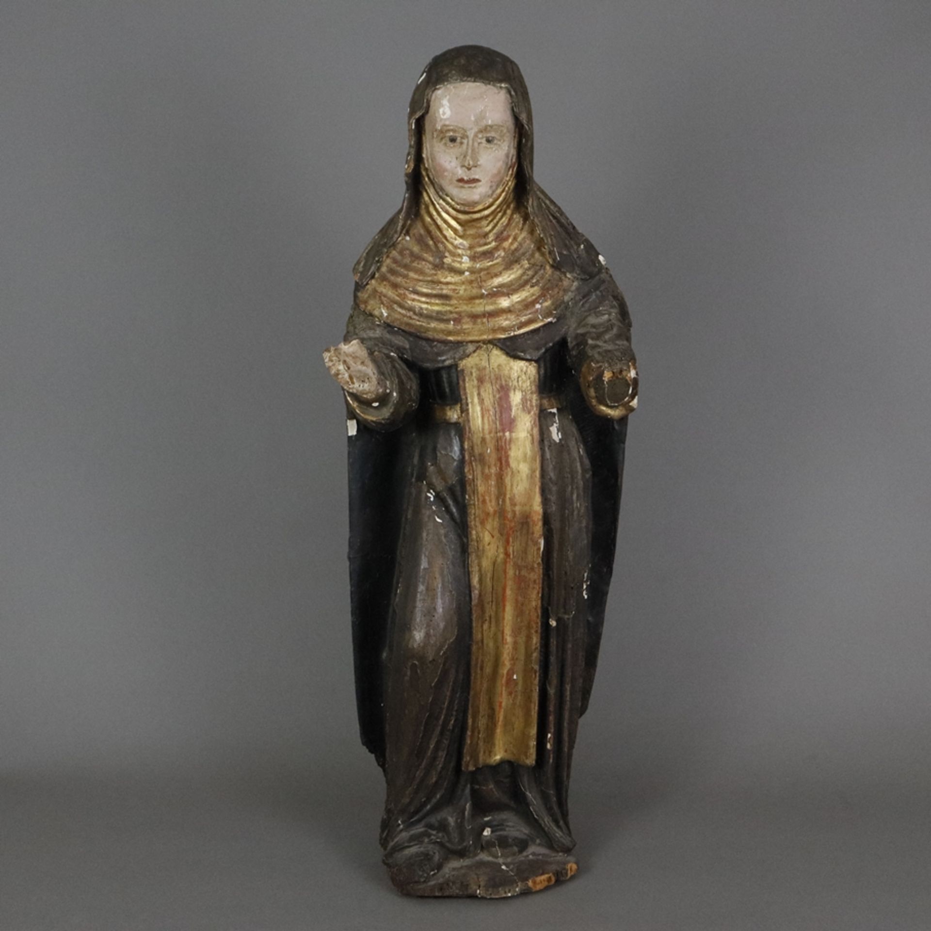 Weibliche Heiligenfigur - wohl spätgotisch, Holz, geschnitzt, polychrom und gold gefasst auf Kreide