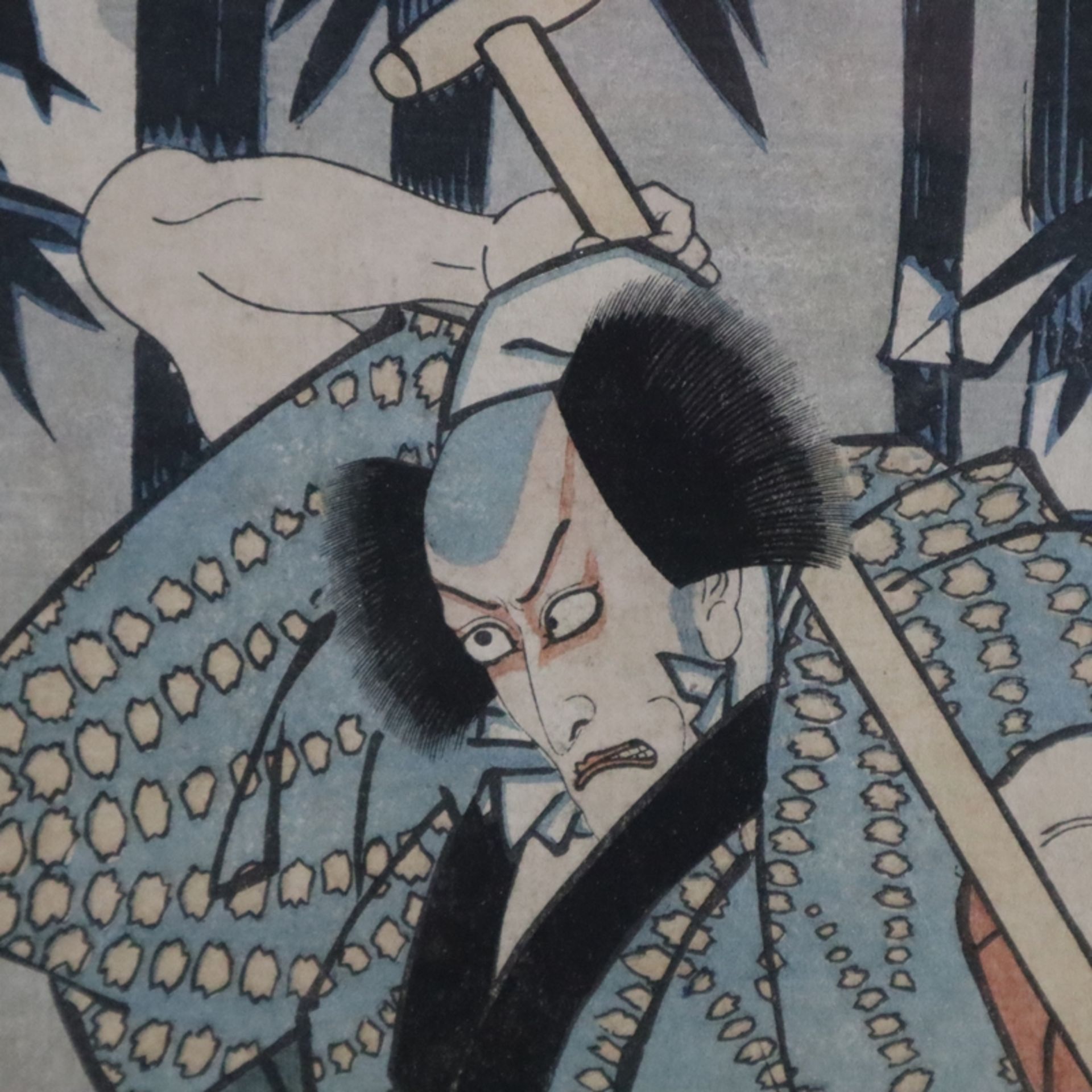 Utagawa Kunisada (=Toyokuni III., 1786-1865) - Kabuki-Darsteller vor der Kulisse eines Bambushains, - Image 4 of 9