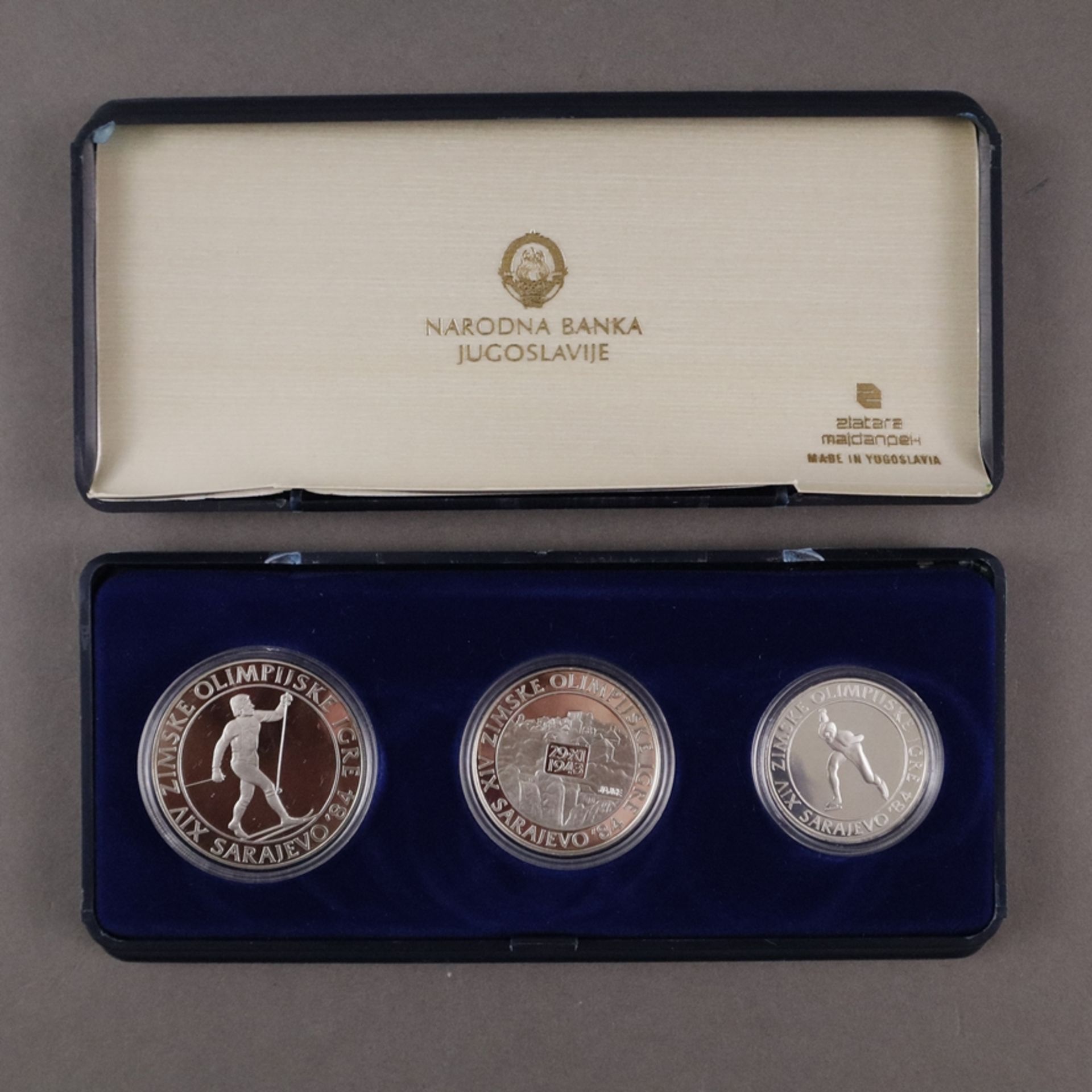 Drei Olympia-Münzensets - 925/000 Silber, Olympische Spiele 1984 in Sarajewo, Jugoslawien, jeweils - Image 7 of 7