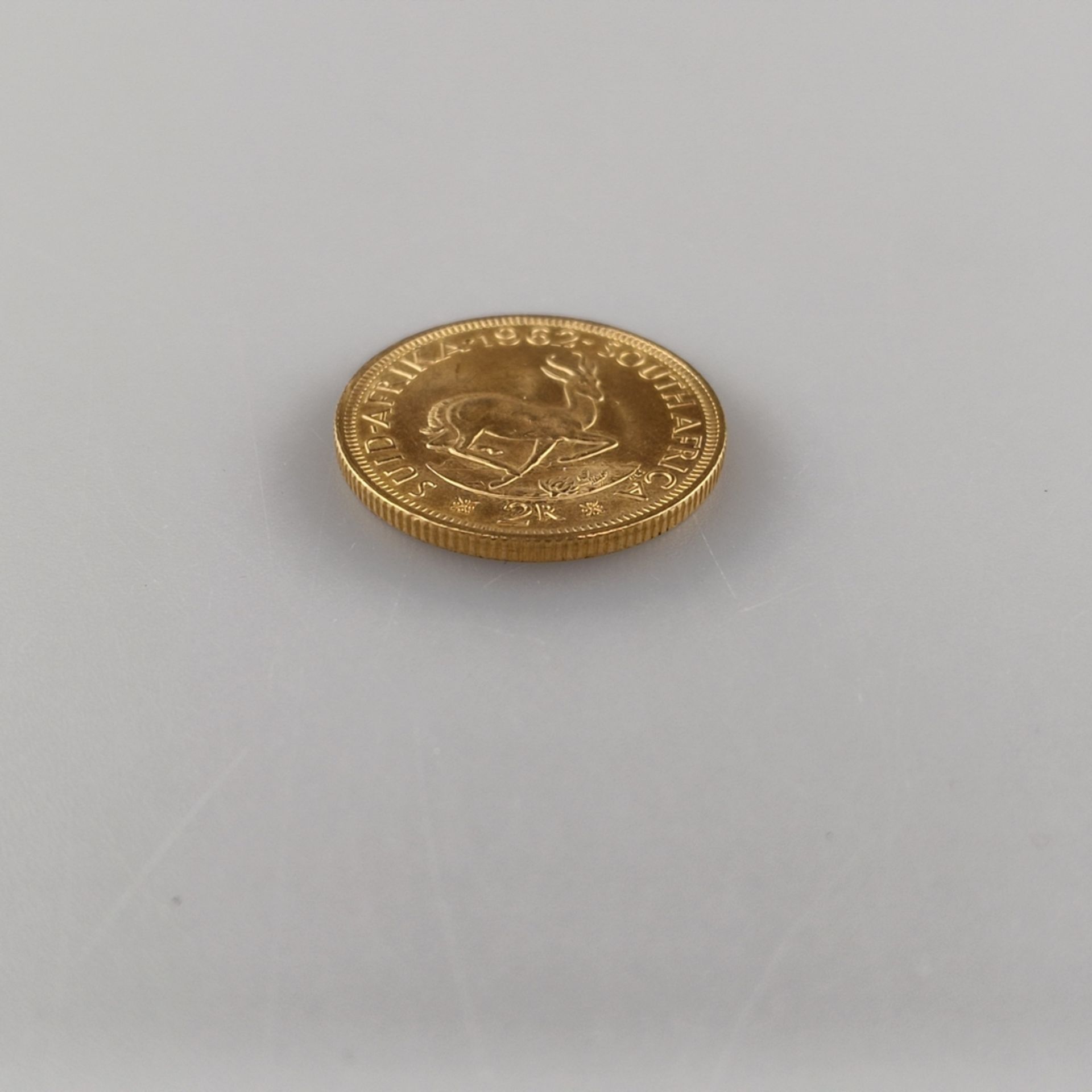 Goldmünze 2 Rand 1962 - Südafrika, Jan van Riebeeck, Revers: Kap-Springbock, 916/000 Gold, Dm. 22 m - Bild 3 aus 3