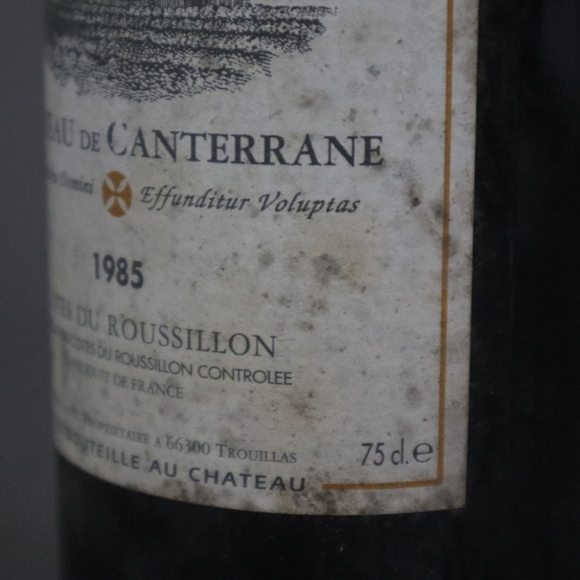 Wein - 1985 Château De Canterrane Côtes du Roussillon, France, Füllstand: Top Shoulder, 750 ml - Image 5 of 6