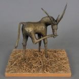 Bronzefigur "Antilope" - wohl afrikanische Bronze patiniert, vollrunde Darstellung einer Antilope,