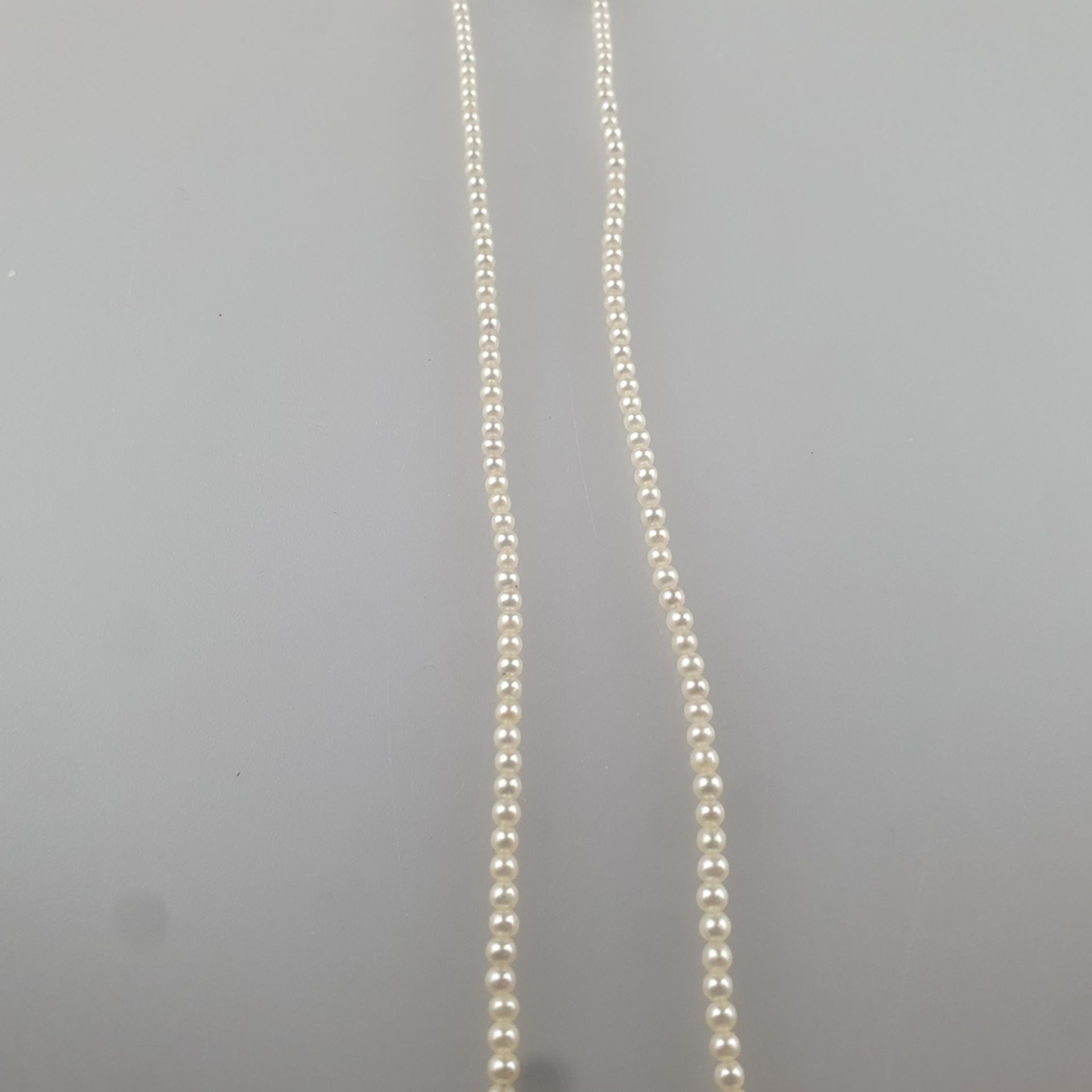 Antike Orientperlenkette - um 1880, feine Halskette aus 202 Perlen, im Verlauf angeordnet (Dm. bis  - Bild 6 aus 8