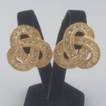 Ein Paar große Vintage-Ohrclips - AVON / USA, 1980 /90er Jahre, Metall feinst vergoldet, abgerundet