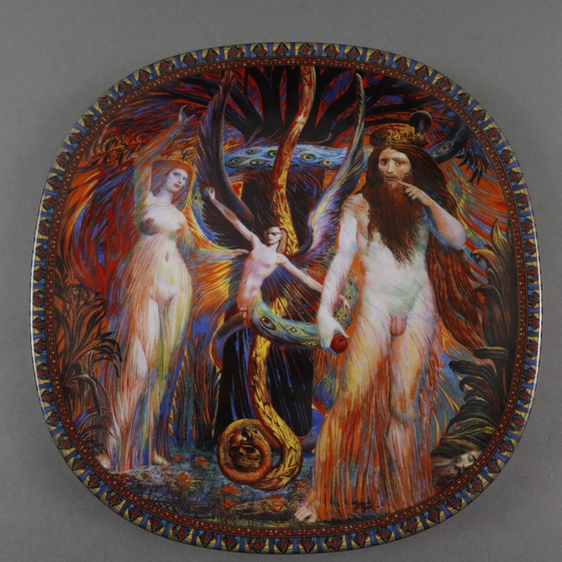 Drei Künstlerteller - 20. Jh., Porzellan, 2x farbige Motive nach Ernst Fuchs: "Adam und Eva" und "A - Bild 4 aus 8