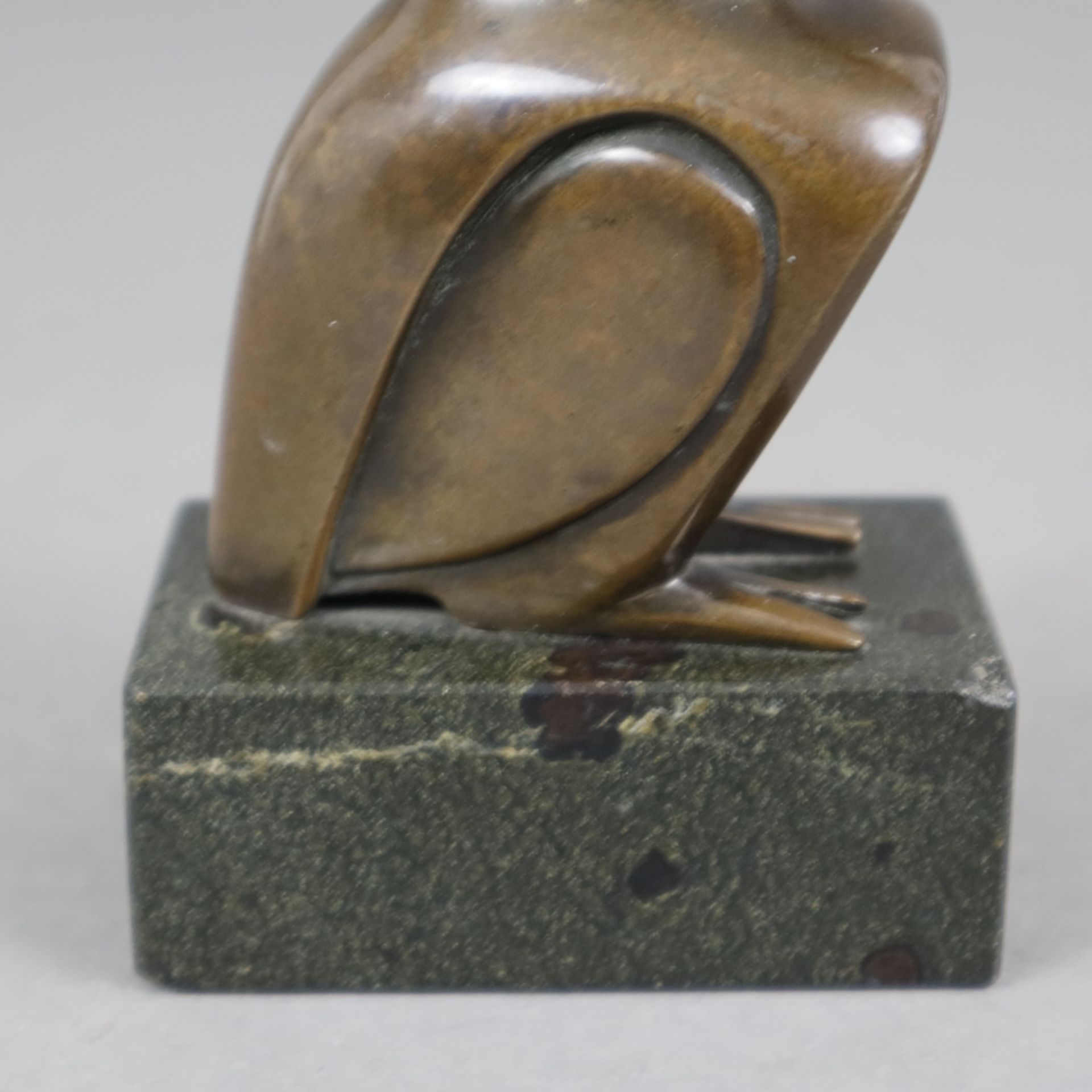 Art-Déco Tierfigur "Kolibri" - Bronze, braun patiniert, stilisierte Darstellung, unsigniert, auf r - Image 5 of 5