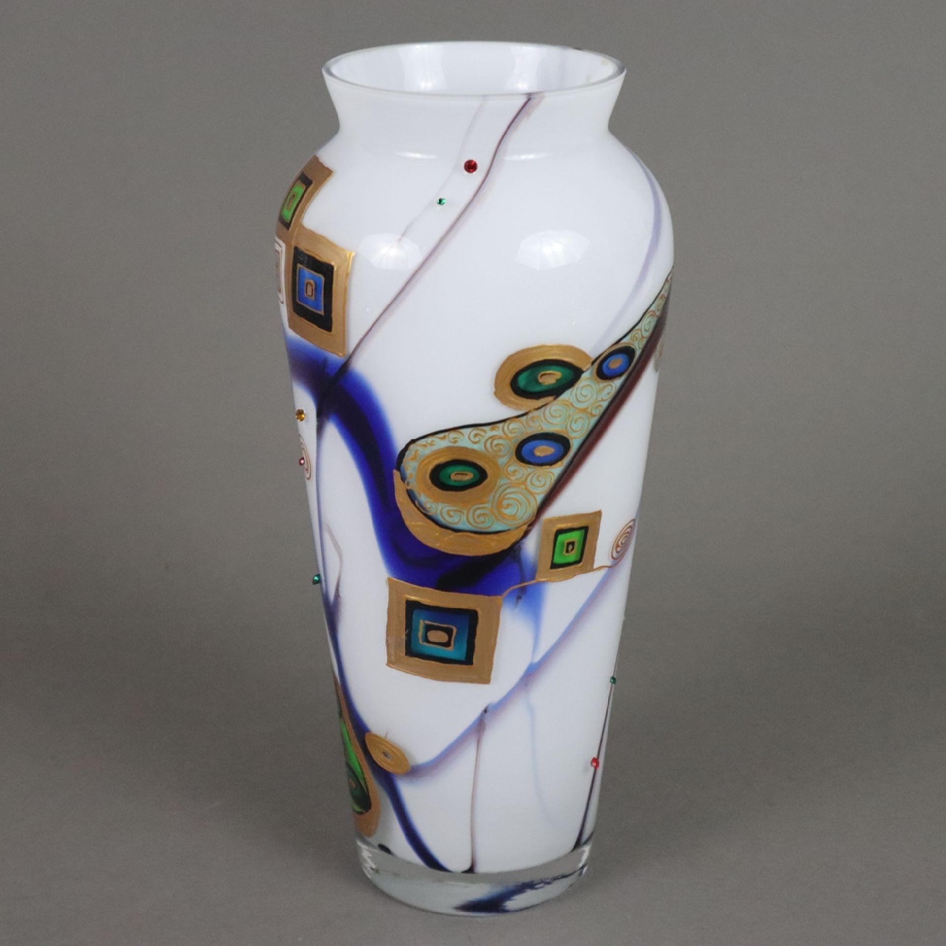 Glasvase mit Klimt-Motiven - nach unten konisch zulaufende Schultervase mit leicht ausgestellter Mü