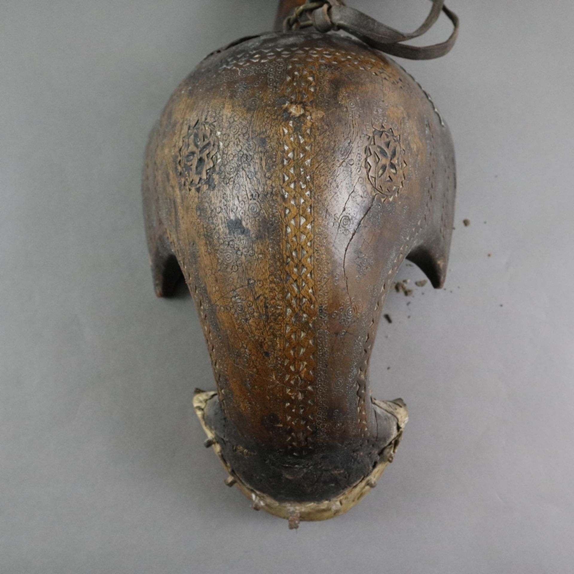 Kurzhalsgeige Sarinda - Afghanistan/Indien/Pakistan, 19. Jh./um 1900, bootsförmig gekrümmter, bauch - Image 9 of 10