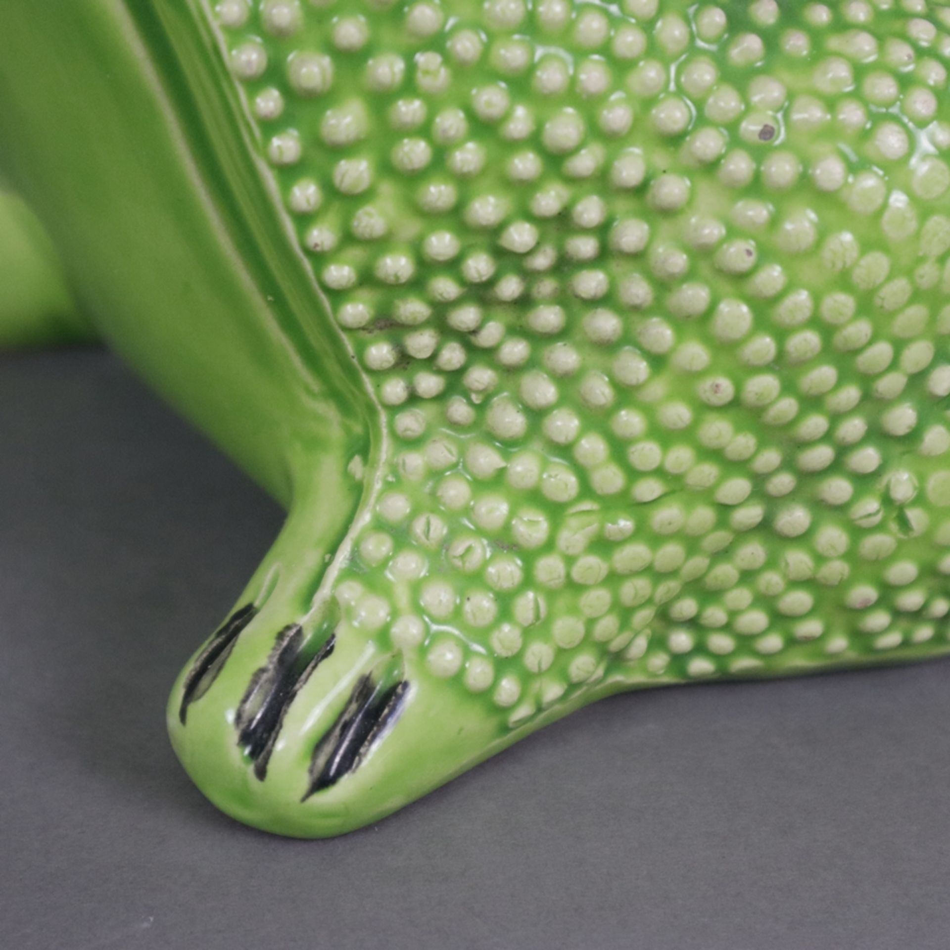 Roger, Jean (XX/XXI, französischer Keramikkünstler) - Übertopf in Froschform, Keramik, grün und sch - Image 5 of 7