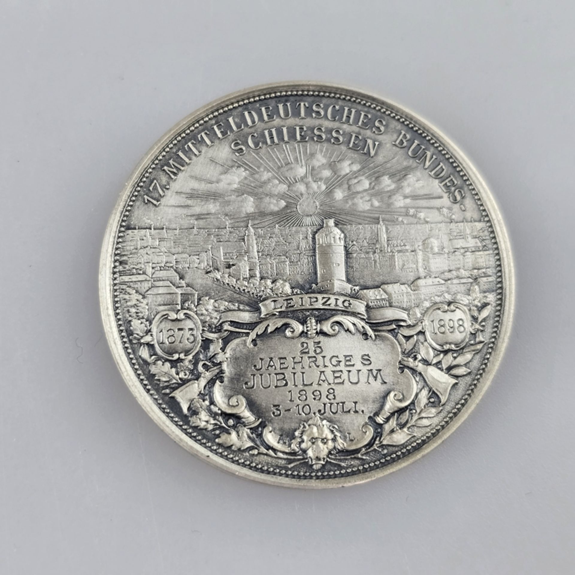 Silbermedaille - 1898, "17. Mitteldeutsches Bundesschießen. 25-jähriges Jubiläum des Schützenverein - Bild 2 aus 3