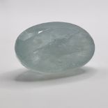 Aquamarin - 46.95ct, hell blau, ovaler Cabochon, Zertifikat "ITGLR", Nr. S209322791