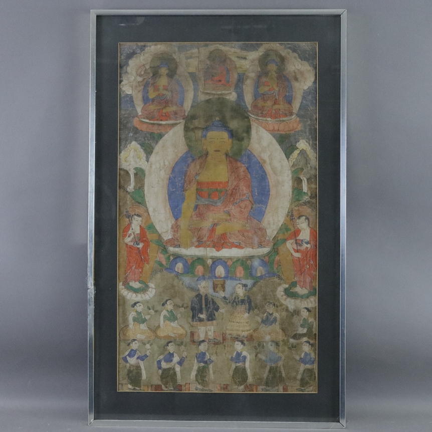 Thangka mit Buddha Shakyamuni - Tibet, 19.Jh., Gouache auf Leinwand, in der Mitte auf einem Lotosth - Image 2 of 12