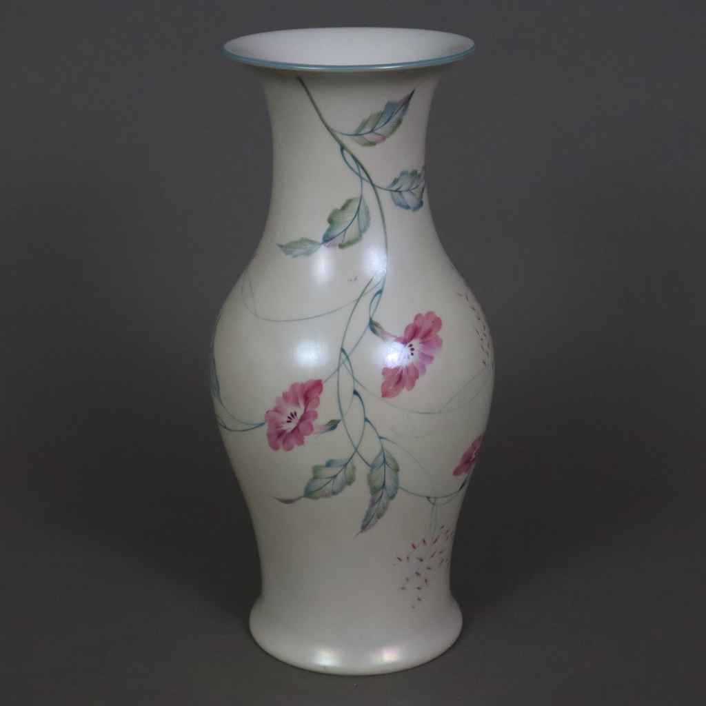 Balustervase - Rosenthal, Porzellan mit matter cremefarbener Glasur und feiner Blütenbemalung, Wind
