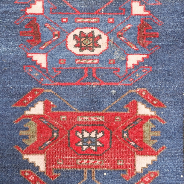 Bachtiari - Persien, Wolle, dunkelblaugrundiges Innenfeld, geometrisch gemustert, Mehrfachborte, Ab - Image 3 of 9