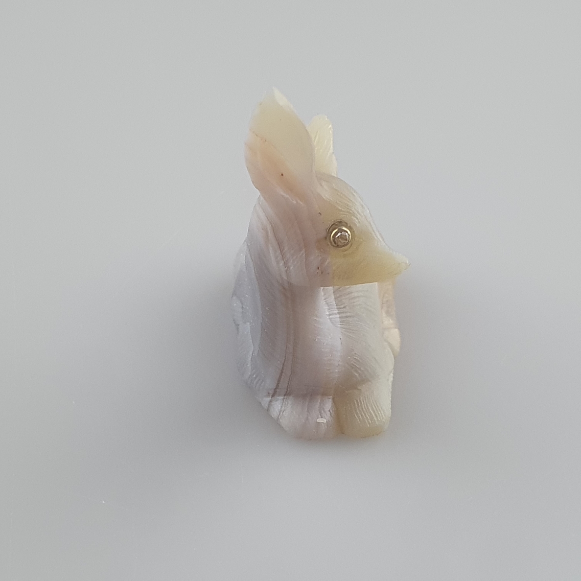 Kleine Achatfigurine eines Rehs - liegendes Reh mit leicht schräger Kopfhaltung aus Streifenachat, - Image 5 of 7