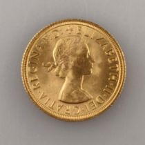 Goldmünze Sovereign 1958 - Großbritannien, Elisabeth II, Revers: Hl. Georg als Drachentöter, gestem